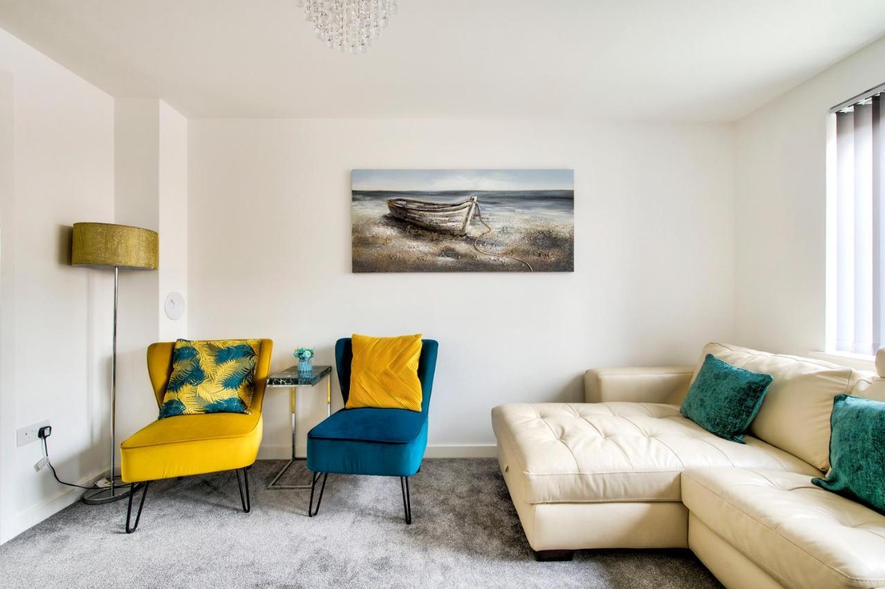2-Bedroom Holiday Home With Private Garden & Parking Edinburgh Exterior photo