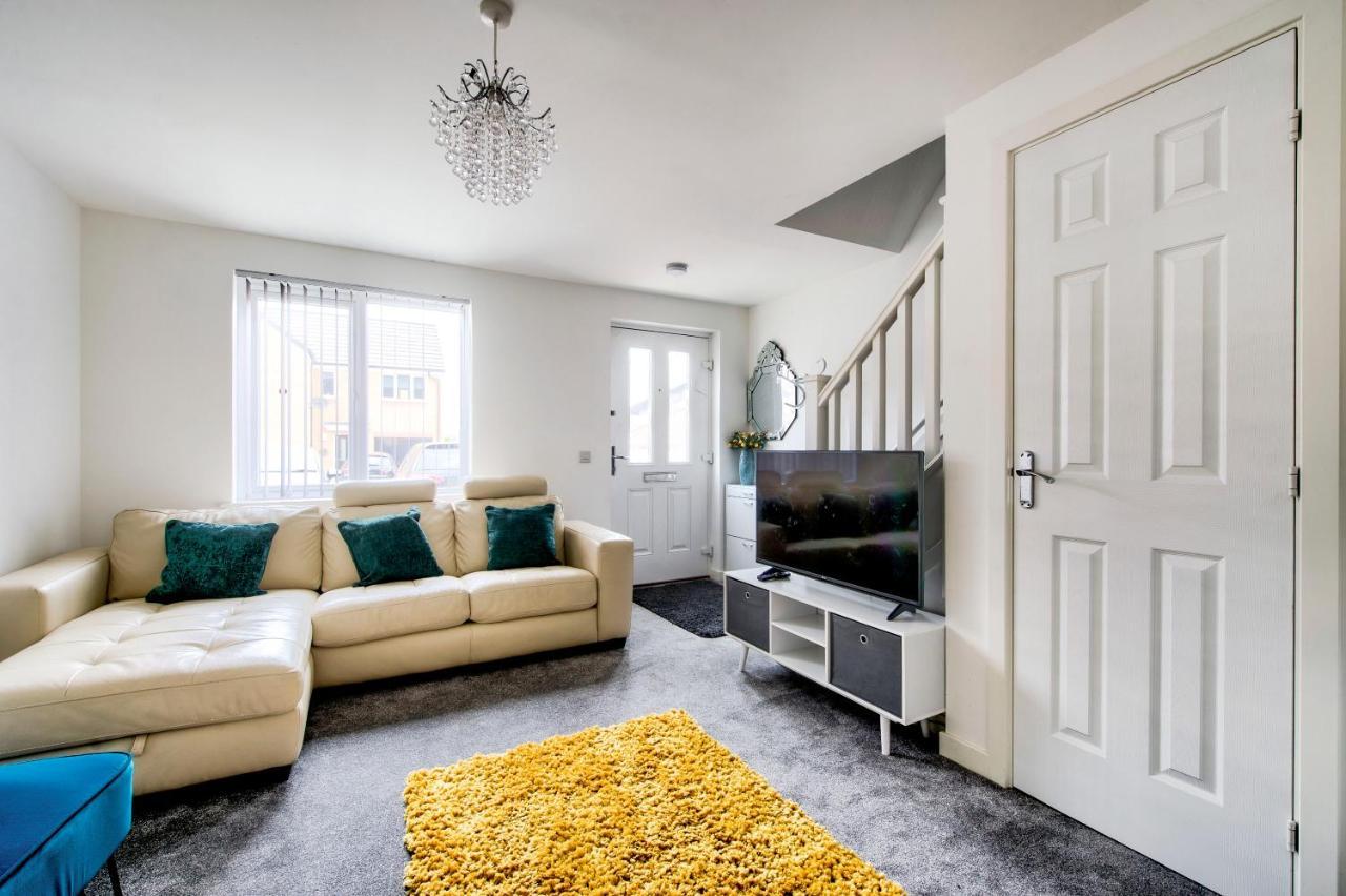 2-Bedroom Holiday Home With Private Garden & Parking Edinburgh Exterior photo